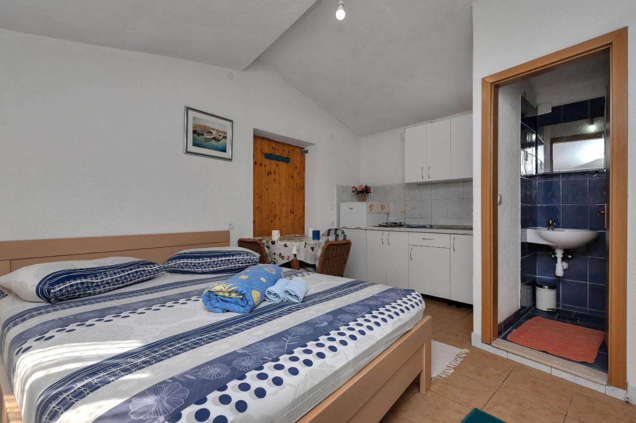Apartments Nikola Bogomolje Eksteriør bilde